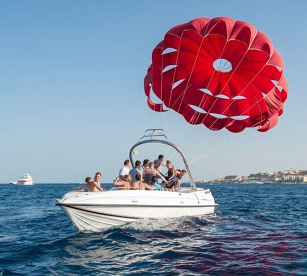 Double parasailing flight