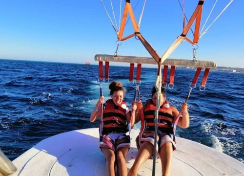 Single parasailing flight